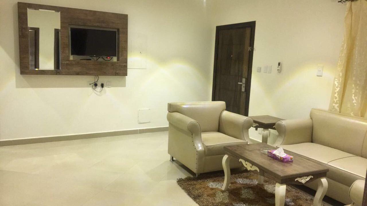 Ruoof Furnished Units Apartment ดัมมัม ภายนอก รูปภาพ