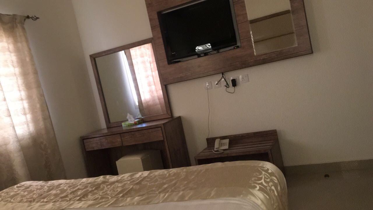 Ruoof Furnished Units Apartment ดัมมัม ภายนอก รูปภาพ